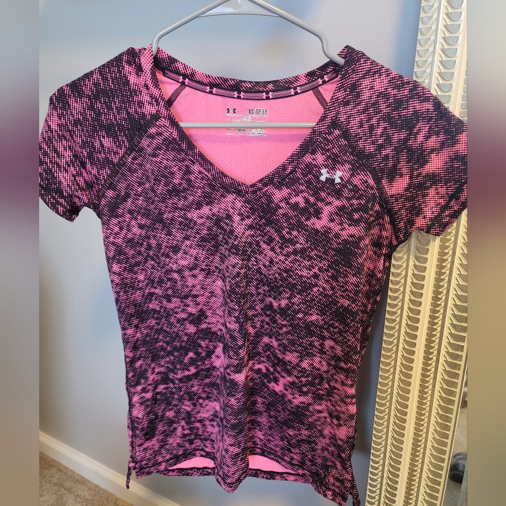 Under Armour V Neck Shirt